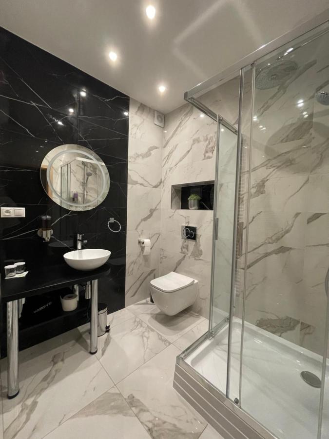 Typton Hotel&Spa Medzilaborce Buitenkant foto